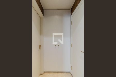 Apartamento para alugar com 450m², 3 quartos e 4 vagasBanheiro