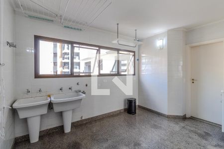 Apartamento para alugar com 450m², 3 quartos e 4 vagasÁrea de Serviço