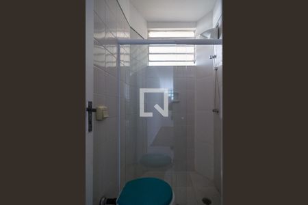 Banheiro de kitnet/studio para alugar com 1 quarto, 26m² em Consolação, São Paulo