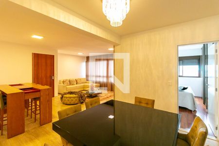 Sala de apartamento à venda com 4 quartos, 140m² em Sion, Belo Horizonte