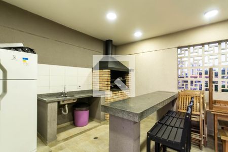 Apartamento à venda com 42m², 2 quartos e 1 vaga Apartamento à venda com 42m², 2 quartos e 1 vagaÁrea comum - Churrasqueira