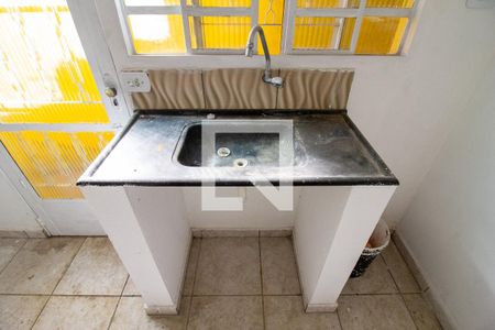 Detalhe Sala/Cozinha de casa para alugar com 1 quarto, 32m² em Jardim Presidente Dutra, Guarulhos