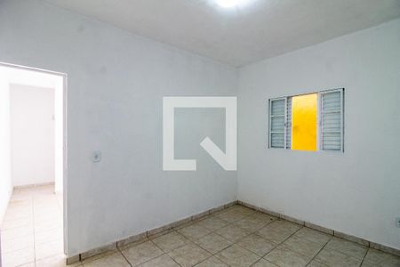 Quarto de casa para alugar com 1 quarto, 32m² em Jardim Presidente Dutra, Guarulhos