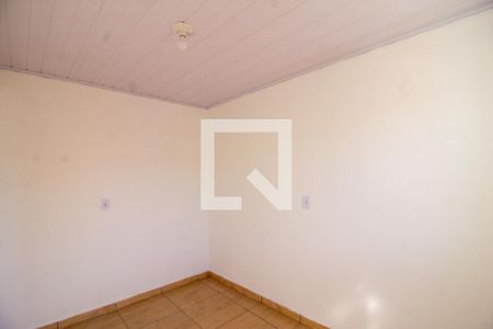 Quarto de casa para alugar com 1 quarto, 32m² em Jardim Presidente Dutra, Guarulhos