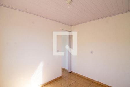 Quarto de casa para alugar com 1 quarto, 32m² em Jardim Presidente Dutra, Guarulhos