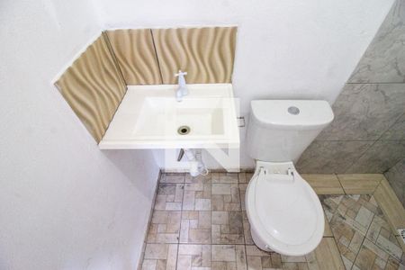 Casa para alugar com 32m², 1 quarto e sem vaga Casa para alugar com 32m², 1 quarto e sem vagaDetalhe do Banheiro