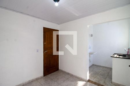 Sala/Cozinha de casa para alugar com 1 quarto, 32m² em Jardim Presidente Dutra, Guarulhos
