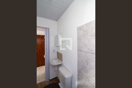 Casa para alugar com 32m², 1 quarto e sem vaga Casa para alugar com 32m², 1 quarto e sem vagaBanheiro