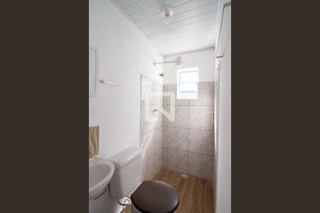 Banheiro de casa para alugar com 1 quarto, 32m² em Jardim Presidente Dutra, Guarulhos