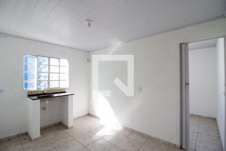 Sala/Cozinha de casa para alugar com 1 quarto, 32m² em Jardim Presidente Dutra, Guarulhos