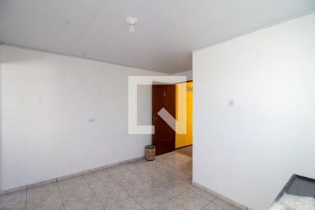 Sala/Cozinha de casa para alugar com 1 quarto, 32m² em Jardim Presidente Dutra, Guarulhos