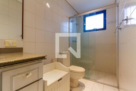 Apartamento à venda com 191m², 3 quartos e 3 vagasBanheiro da Suíte 2