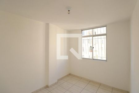 Quarto 1 de apartamento para alugar com 2 quartos, 56m² em Mutondo, São Gonçalo