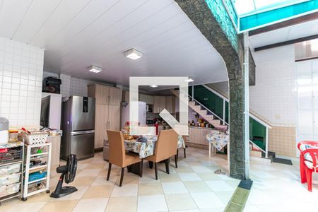 Casa à venda com 470m², 4 quartos e 4 vagasÁrea Externa