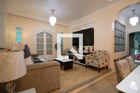 Sala  de casa à venda com 4 quartos, 470m² em Ponta Dareia, Niterói