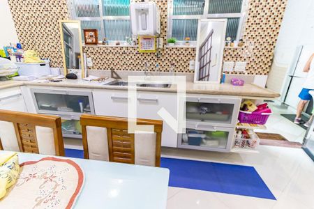 Casa à venda com 470m², 4 quartos e 4 vagasCozinha