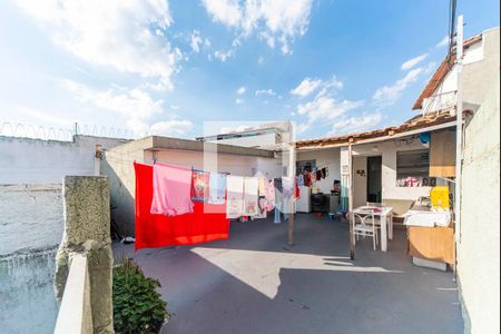 Casa à venda com 430m², 5 quartos e 3 vagas Casa à venda com 430m², 5 quartos e 3 vagasQuintal casa 2