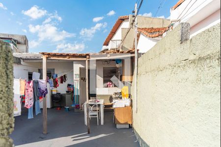 Casa à venda com 430m², 5 quartos e 3 vagas Casa à venda com 430m², 5 quartos e 3 vagasQuintal casa 2