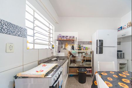 Casa à venda com 430m², 5 quartos e 3 vagas Casa à venda com 430m², 5 quartos e 3 vagasCozinha