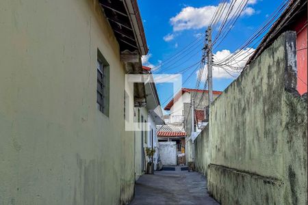 Casa à venda com 430m², 5 quartos e 3 vagas Casa à venda com 430m², 5 quartos e 3 vagasQuintal Lateral