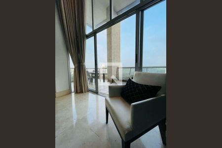 Apartamento à venda com 2 quartos, 162m² em Parque do Morumbi, São Paulo