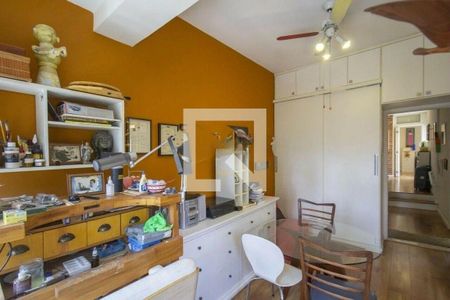 Casa à venda com 144m², 3 quartos e 1 vaga