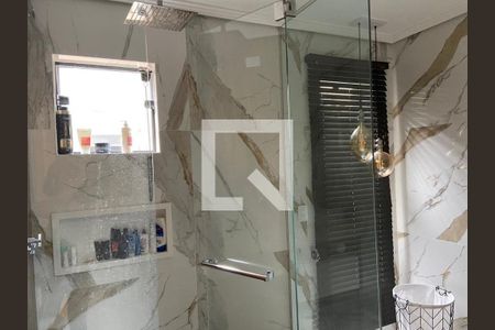 Casa à venda com 240m², 3 quartos e 2 vagas