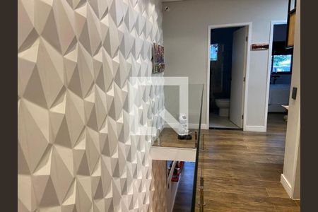 Casa à venda com 240m², 3 quartos e 2 vagas