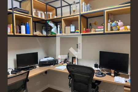 Casa à venda com 240m², 3 quartos e 2 vagas