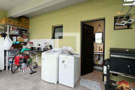 Casa à venda com 120m², 3 quartos e 2 vagasÁrea de Serviço