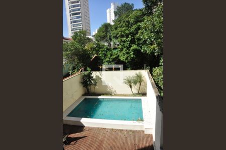 Apartamento à venda com 205m², 4 quartos e 4 vagasVista do Quarto 02 com Suíte