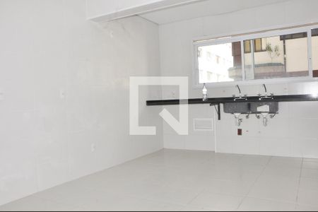 Apartamento à venda com 205m², 4 quartos e 4 vagasCozinha