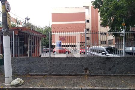 Apartamento à venda com 95m², 3 quartos e 2 vagasFachada