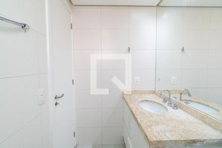 Banheiro da Suíte de apartamento para alugar com 2 quartos, 63m² em Vila Mascote, São Paulo