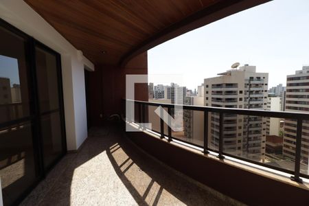 Sacada  de apartamento para alugar com 5 quartos, 150m² em Centro, Ribeirão Preto