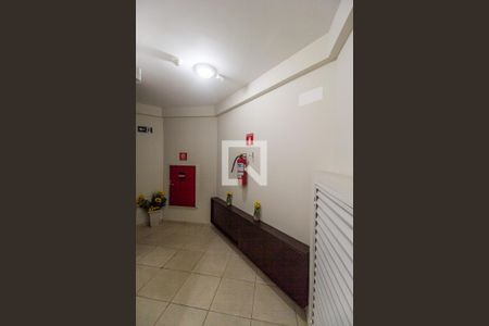 Entrada de apartamento para alugar com 2 quartos, 60m² em Jardim Regina Alice, Barueri