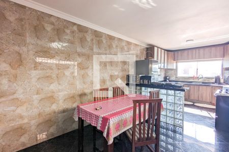 Casa à venda com 125m², 3 quartos e 3 vagas Casa à venda com 125m², 3 quartos e 3 vagasCozinha