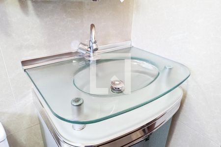 Casa à venda com 125m², 3 quartos e 3 vagas Casa à venda com 125m², 3 quartos e 3 vagasBanheiro