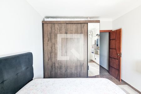 Casa à venda com 125m², 3 quartos e 3 vagas Casa à venda com 125m², 3 quartos e 3 vagasQuarto 1