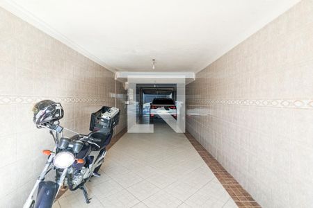 Casa à venda com 125m², 3 quartos e 3 vagas Casa à venda com 125m², 3 quartos e 3 vagasGaragem