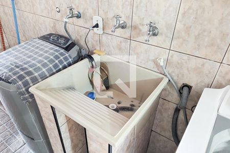 Casa à venda com 125m², 3 quartos e 3 vagas Casa à venda com 125m², 3 quartos e 3 vagasÁrea de serviço