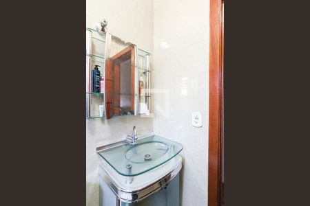 Casa à venda com 125m², 3 quartos e 3 vagas Casa à venda com 125m², 3 quartos e 3 vagasBanheiro