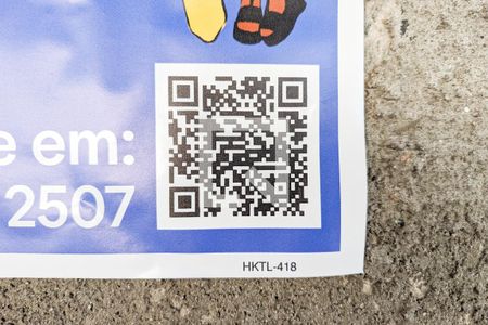 Casa à venda com 125m², 3 quartos e 3 vagas Casa à venda com 125m², 3 quartos e 3 vagasFachada