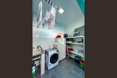 Casa à venda com 200m², 3 quartos e 1 vagaÁrea de Serviço