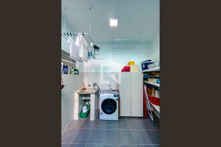 Casa à venda com 200m², 3 quartos e 1 vagaÁrea de Serviço