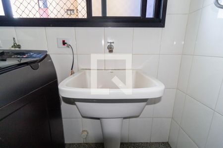 Apartamento para alugar com 113m², 3 quartos e 3 vagasDetalhe - Área de Serviço