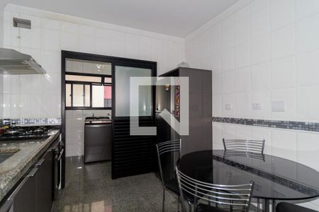 Apartamento para alugar com 113m², 3 quartos e 3 vagasCozinha