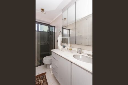 Apartamento para alugar com 160m², 3 quartos e 2 vagas Apartamento para alugar com 160m², 3 quartos e 2 vagasBanheiro