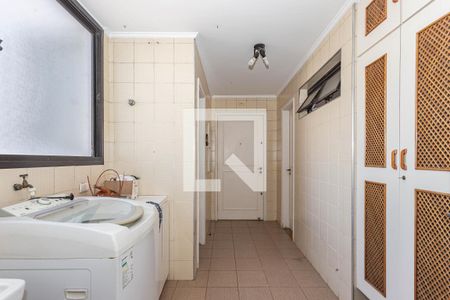Apartamento para alugar com 160m², 3 quartos e 2 vagas Apartamento para alugar com 160m², 3 quartos e 2 vagasArea de Serviços