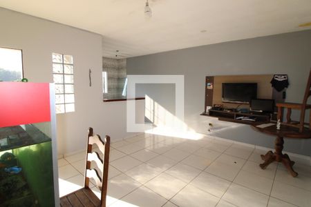 Sala de casa para alugar com 2 quartos, 60m² em Vila Pirajussara, São Paulo